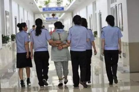 中国的死刑犯的人生最后一天，来看看他们是怎么过的