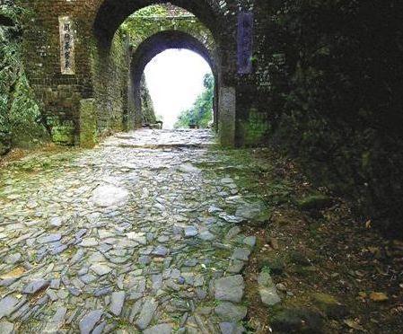 古代书生赶考都怎么去的 他们一般都坐什么工具