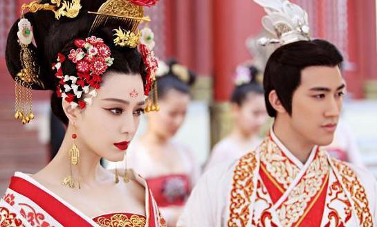 武则天登基称帝后,为什么要改国号为“周”呢?