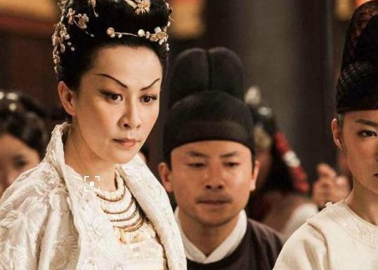 武则天登基称帝后,为什么要改国号为“周”呢?