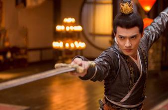 杨坚是怎么篡周的