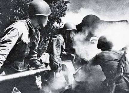 二战德军王牌师，装甲掷弹兵师为什么被称“负重轮”