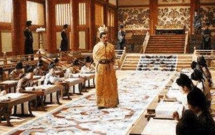 皇帝主持殿试,考生第一个交卷皇帝为什么会生气