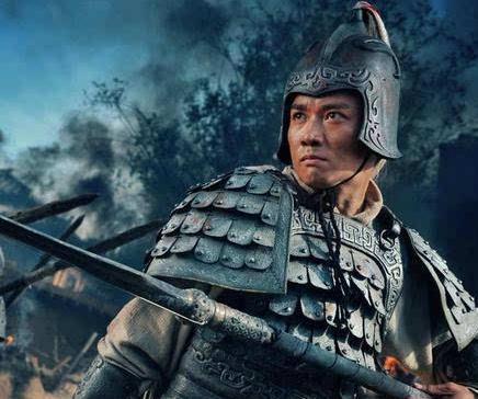 俗话说老子英雄儿好汉 为什么刘备的儿子如此昏庸无能呢