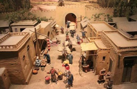 唐朝在安西四镇仅有两万驻军，为什么能控制辽阔的西域