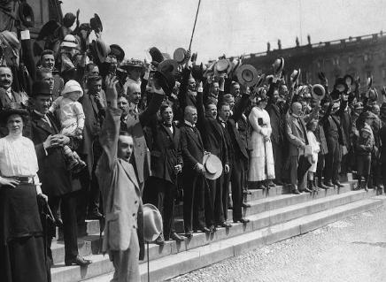 波兰战役结束之后德国是怎么制定黄色计划的