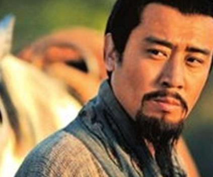 刘备为什么能成为三兄弟的老大呢 这里面有什么原因吗