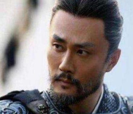 刘备为什么能成为三兄弟的老大呢 这里面有什么原因吗