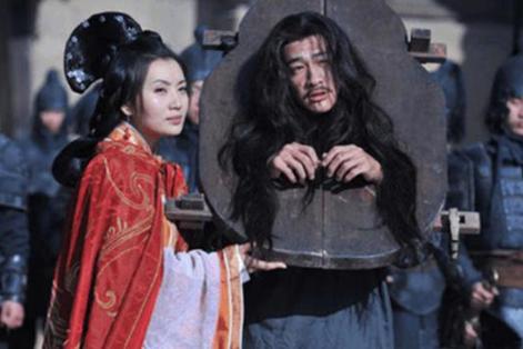 关羽为什么会为了张辽向曹操下跪