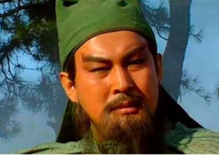 关羽为什么会为了张辽向曹操下跪