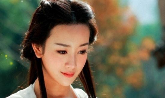 曹节是曹操的女儿，她为什么不帮曹操却要帮汉献帝