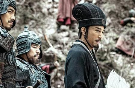 诸葛亮是如何摆平关羽张飞的