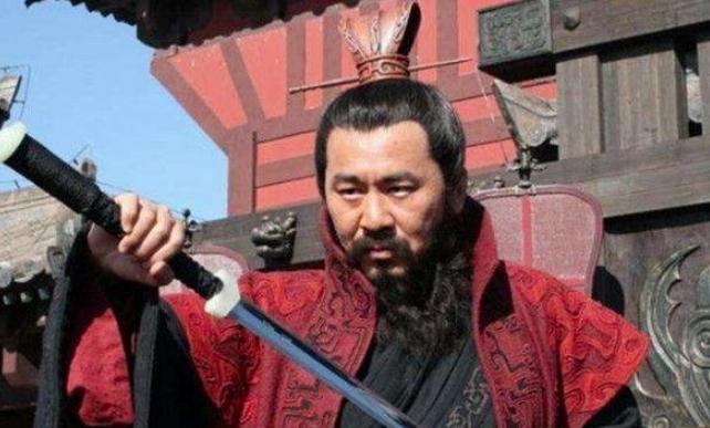 少年孙权初掌江东,曹操突然发难,他是怎么解决的