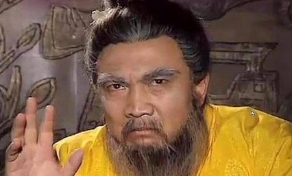 曹操为什么不愿意称帝 而晚年却想当周文王呢