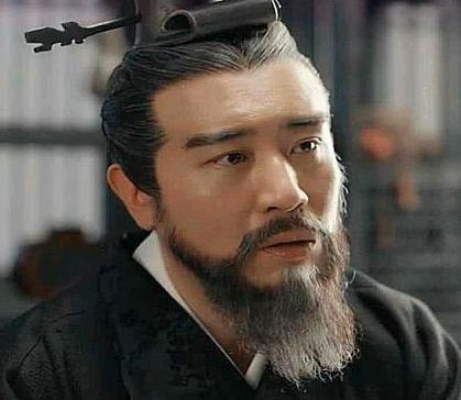 曹操为什么不愿意称帝 而晚年却想当周文王呢