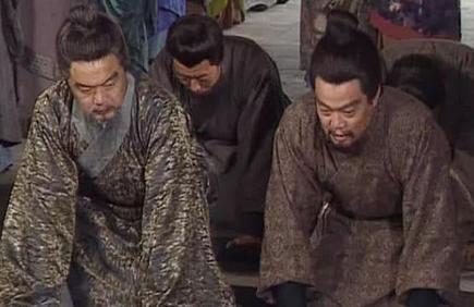 他作为荆州的守城一方完全有能力和曹操一战 为什么却投降了呢