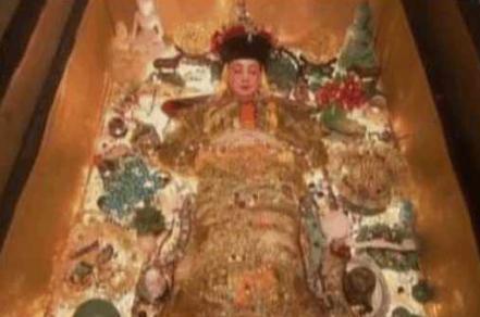 古时候的盗墓贼什么都都敢偷 为什么唯独此件东西不敢拿呢