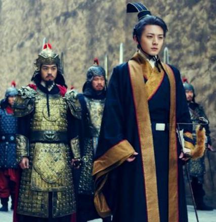 为什么东汉建立之初的根基很不稳定 甚至有覆灭的隐患存在呢