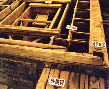 古代皇帝死后很久才下葬 古人是怎么保证尸身不腐的</span>
                      