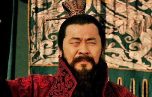 樊城之战关羽要怎么做才能攻下樊城呢