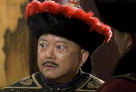 穷亲戚去投靠和珅 和珅为什么让他们晒银子</span>