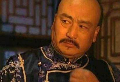 雍正继位之后为什么没有放他大哥出来 而是继续关押呢