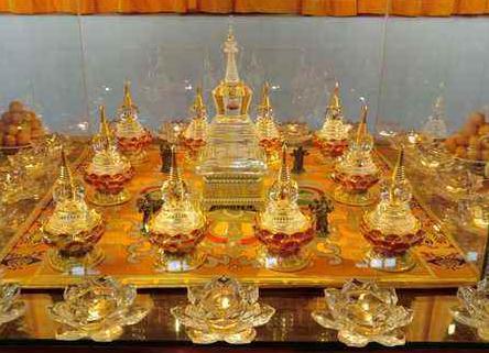 优婆离是怎么出家的