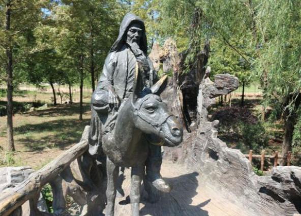 揭秘:黄承彦为什么要救困在八阵图中的陆逊