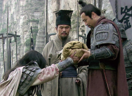 刘备托孤时赵云就埋伏后面吗 刘备为什么要那么做</span>