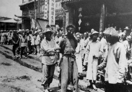 古代断头饭想吃什么就有什么吃的 为什么还要放一块生肉呢