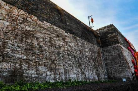 古代城墙的材料到底是什么样的 为什么大炮都没有能力轰开呢