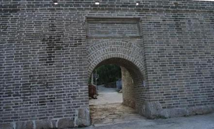 古代城墙的材料到底是什么样的 为什么大炮都没有能力轰开呢