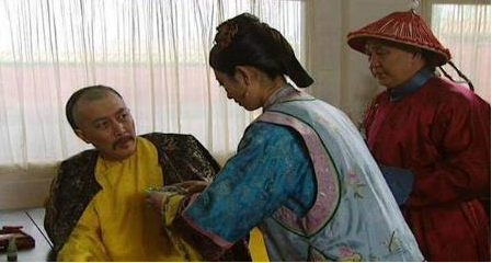 雍正死后乾隆对死因掩饰 乾隆为什么要这么做</span>