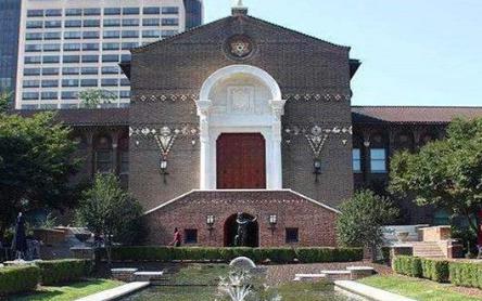 昭陵六骏中，为什么这匹马排首位