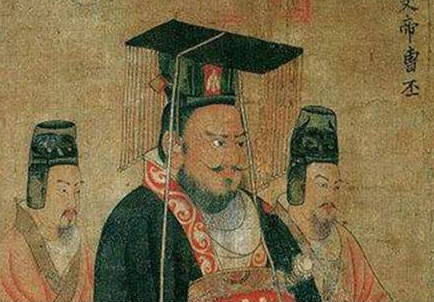 曹丕都已经当上皇帝了 曹丕为什么不杀还要留着汉献帝刘协</span>
                      