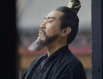 刘备和吕布之间到底发生了什么 刘备为什么要对吕布落井下石呢