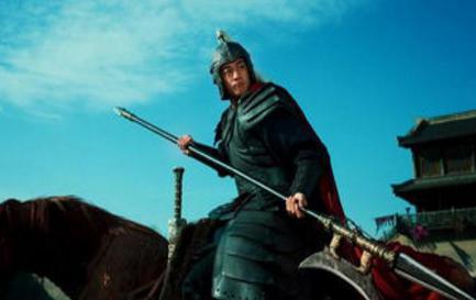 张飞敢起义找吕布单挑 为什么关羽没有去找他单挑呢