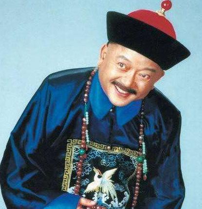 清朝无论皇帝和大臣，为什么脖子上都有一串佛珠