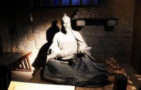 夫差抓了勾践后,为什么不直接杀了勾践呢?