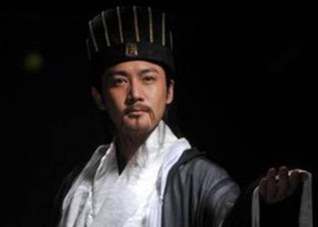 诸葛亮当初为什么选择投靠刘备?</span>