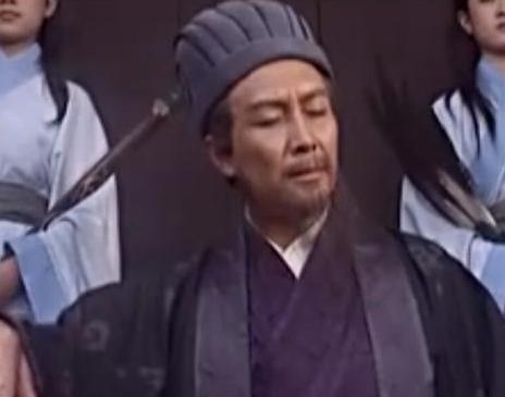 空城计中既然城中有陷阱 为什么司马懿没有放箭射死他呢