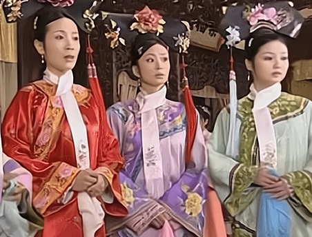 清朝妃子指甲为什么那么长 古人不会影响正常生活吗</span>