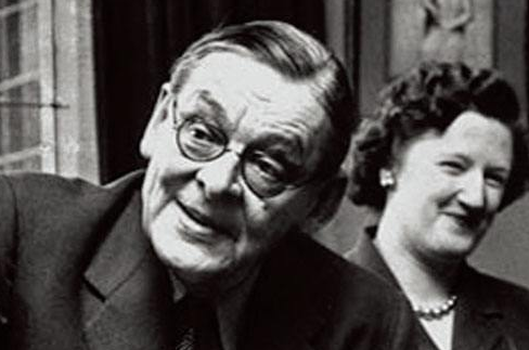 关于托马斯·斯特尔那斯·艾略特的评价如何