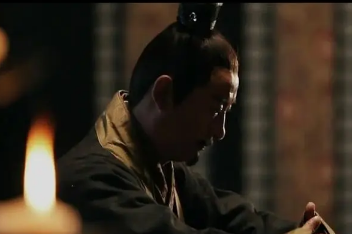 如何评价申不害变法？与商鞅变法相比有哪些不同？</span>
                      