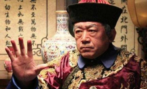 古代太监多数都不识字，那他们怎么宣读圣旨呢