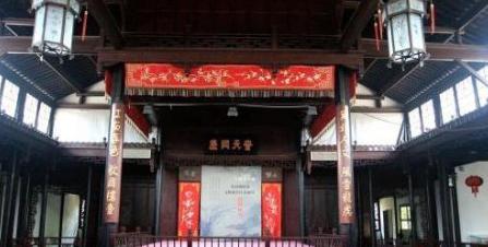 清朝王爷的爵位都是什么划分的 他们一般都住在哪里