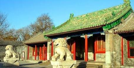 清朝王爷的爵位都是什么划分的 他们一般都住在哪里