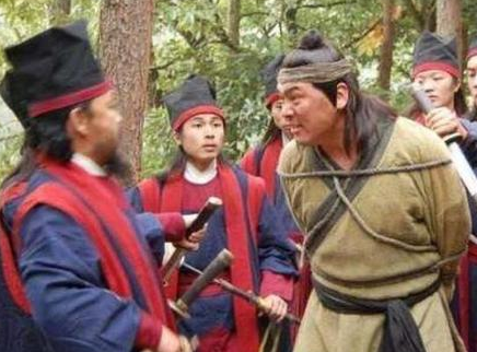 古代发配犯人来回几千里 衙役为什么还要抢着去送</span>