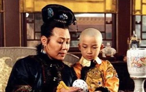 一辈子不得宠爱的康熙生母,被尊为太后之后,为什么4个月便去世?