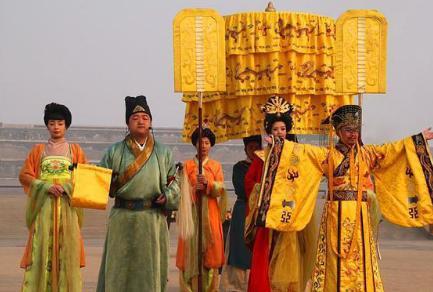 李诵瘫痪在床二十六年为什么能马上站起来 你要是当皇帝也能起来